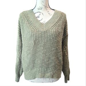 American Eagle Olive Green V-neck Slouchy‎ Sweater Small